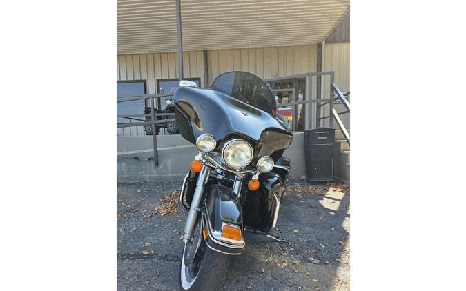 2004 Electra Glide Classic - Police Edition - Harley-Davidson®