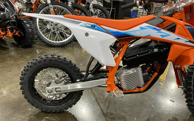 2024 KTM SX-E 3