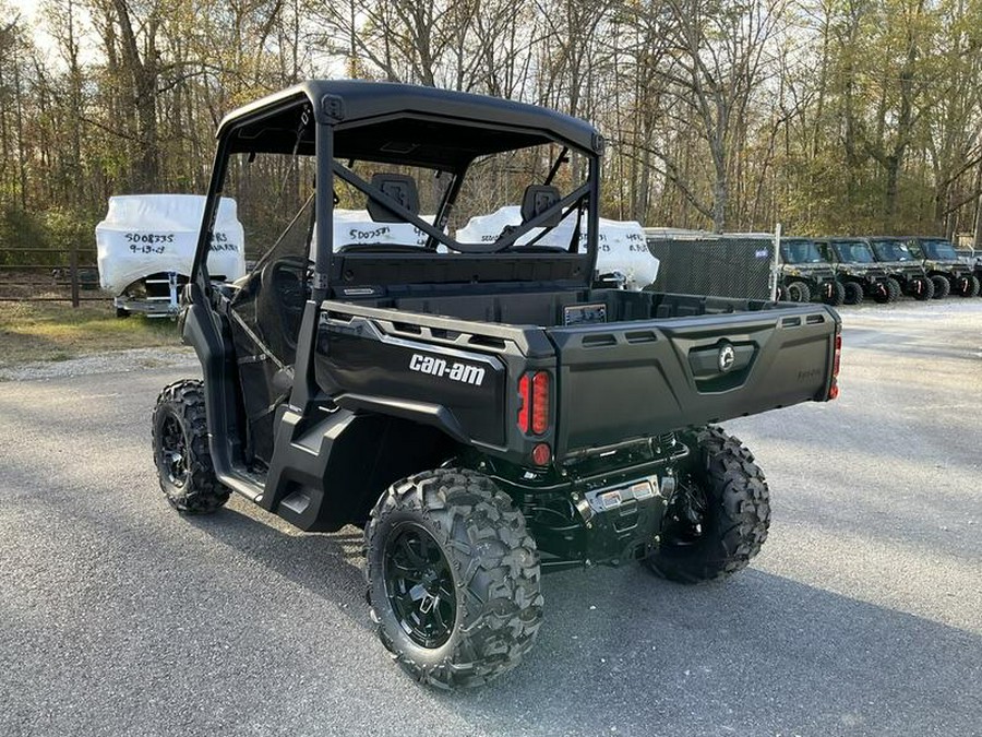 2024 Can-Am® Defender XT HD9