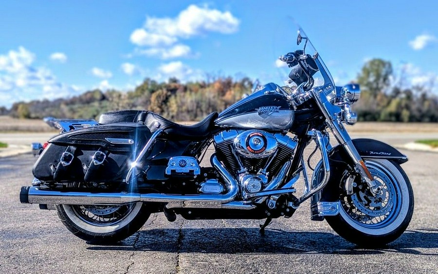 2012 Harley-Davidson® FLHRC - Road King® Classic