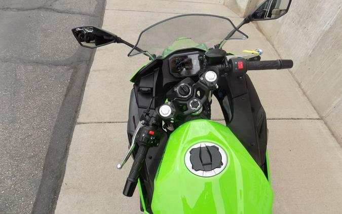 2025 Kawasaki Ninja® 500 SE ABS
