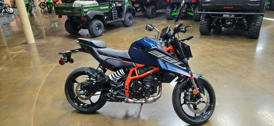 2026 KTM 390 Duke