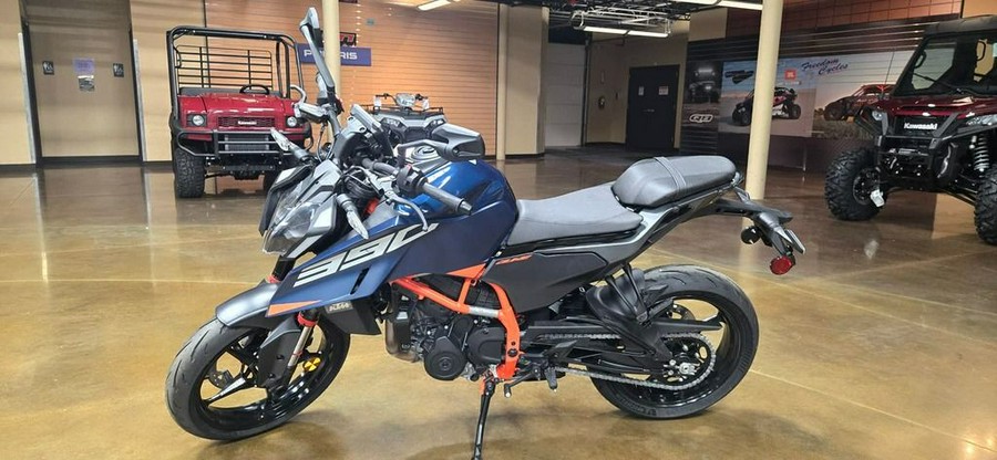 2026 KTM 390 Duke