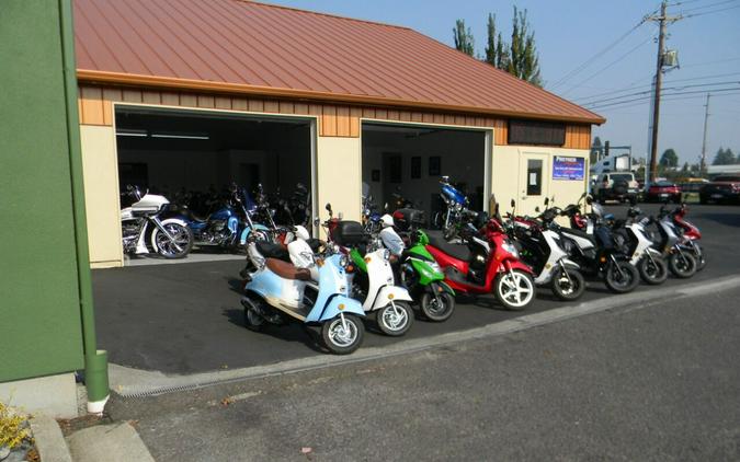 2023 Wolf Brand Scooters Rugby II 150cc