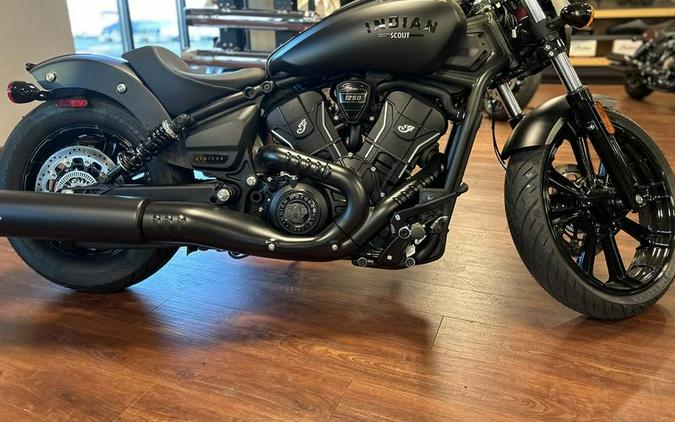 2025 Indian Motorcycle® Sport Scout® Limited +Tech Black Metallic