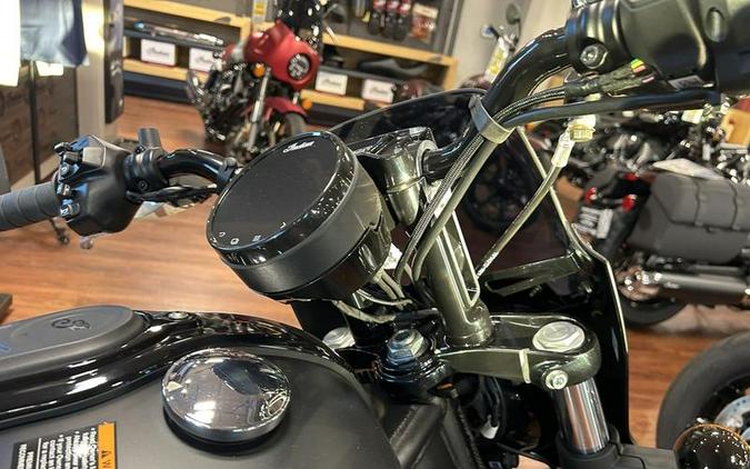 2025 Indian Motorcycle® Sport Scout® Limited +Tech Black Metallic