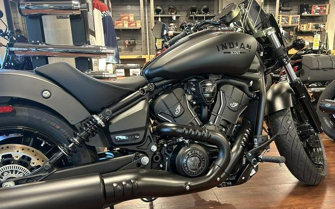 2025 Indian Motorcycle® Sport Scout® Limited +Tech Black Metallic