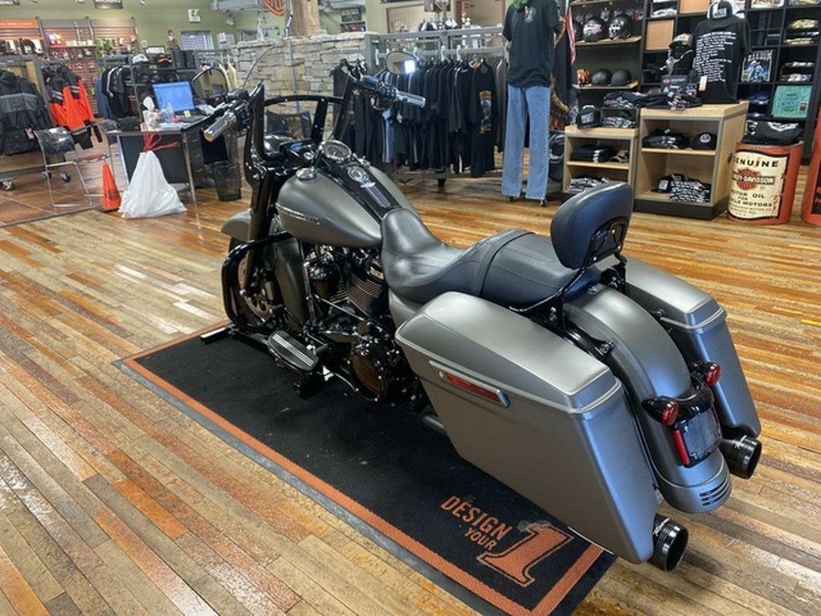 2018 Harley-Davidson FLHRXS - Road King Special