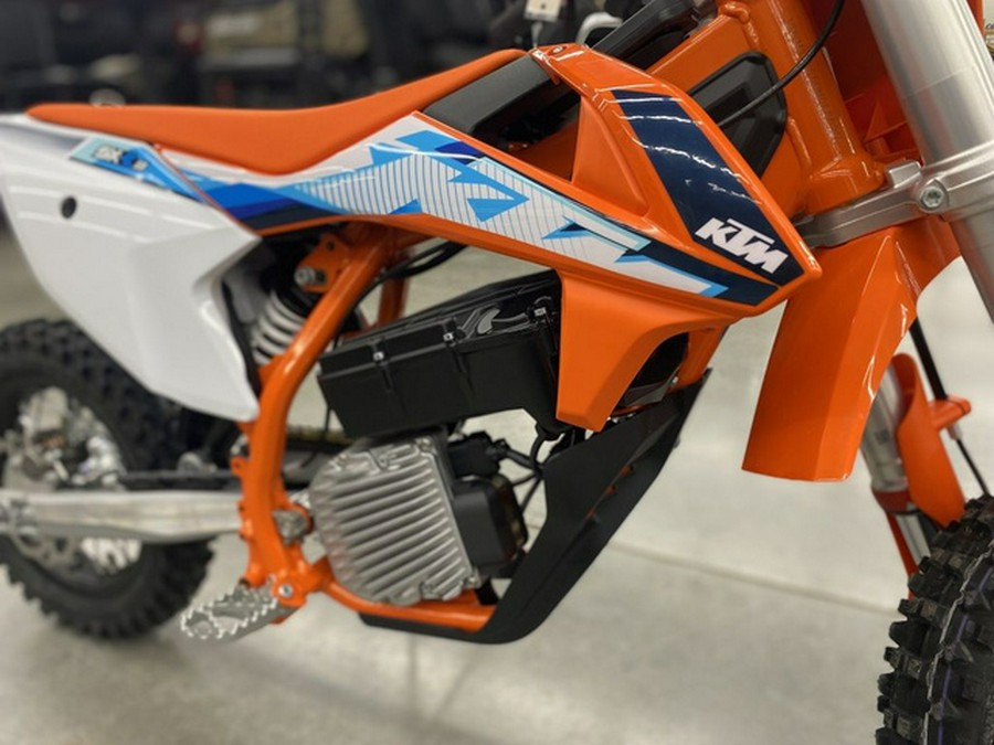 2024 KTM SX-E 3