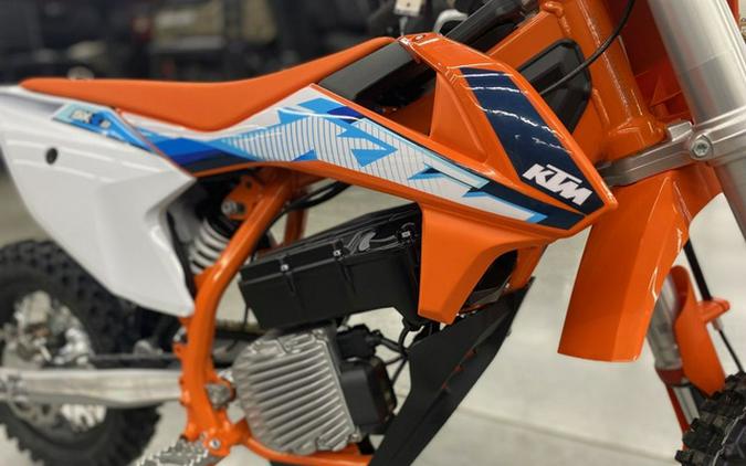 2024 KTM SX-E 3