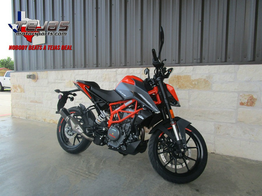 2023 KTM Duke 390