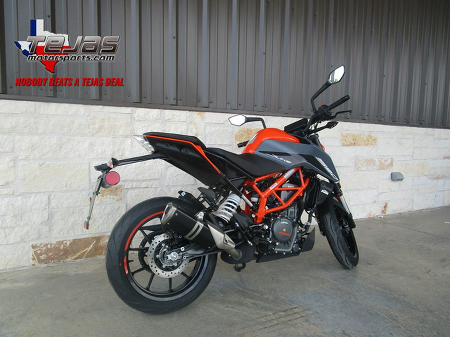 2023 KTM Duke 390