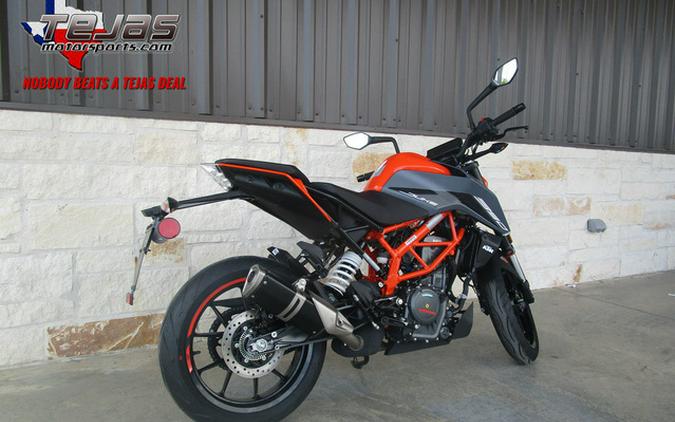 2023 KTM Duke 390