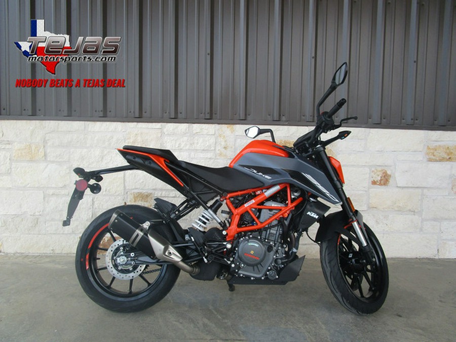 2023 KTM Duke 390