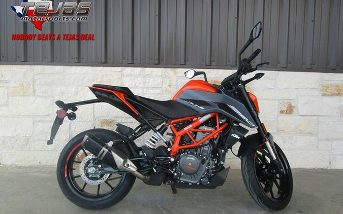 2023 KTM Duke 390