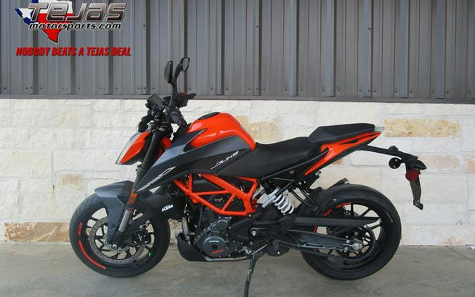 2023 KTM Duke 390