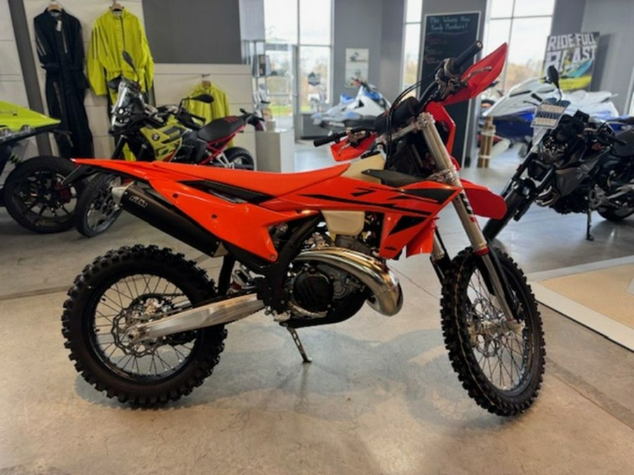 2025 KTM XC 250 W