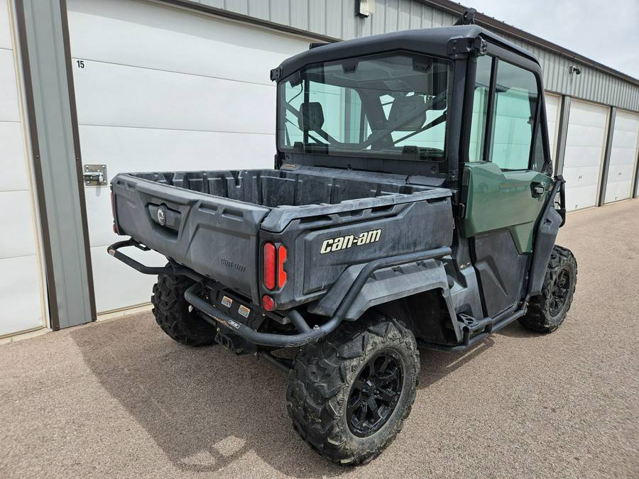 2022 Can-Am Defender DPS CAB HD9