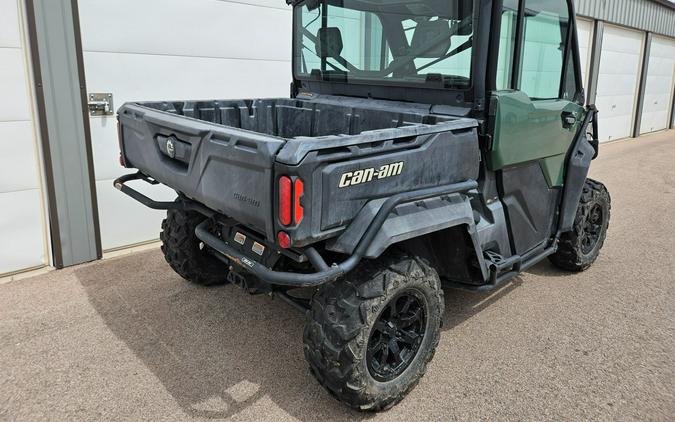 2022 Can-Am Defender DPS CAB HD9
