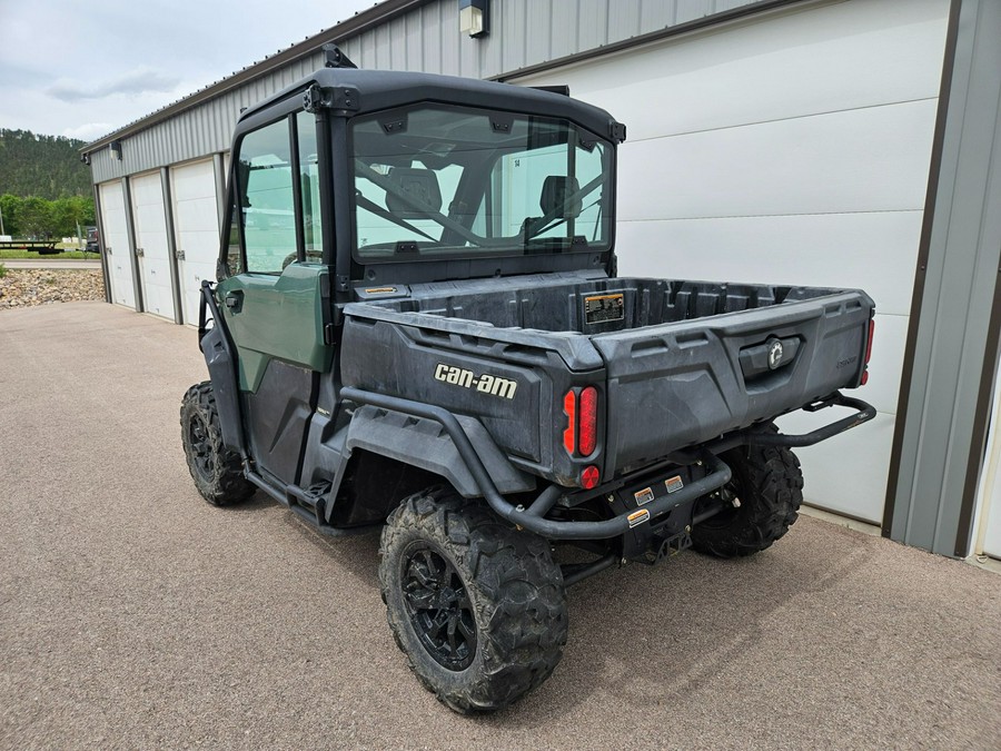 2022 Can-Am Defender DPS CAB HD9