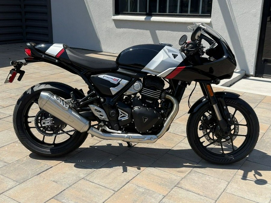 2026 Triumph Thruxton 400 Phantom Black / Aluminium Silver