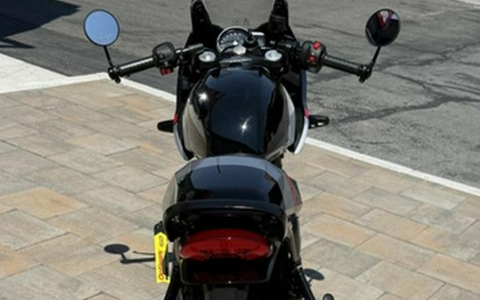 2026 Triumph Thruxton 400 Phantom Black Aluminium Silver