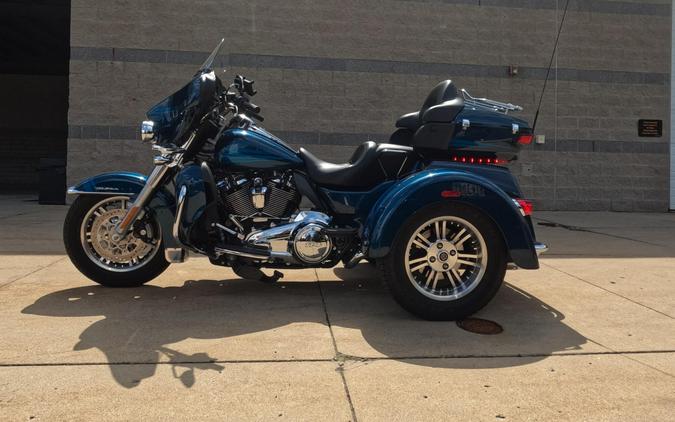 2020 Harley-Davidson Tri Glide Ultra FLHTCUTG