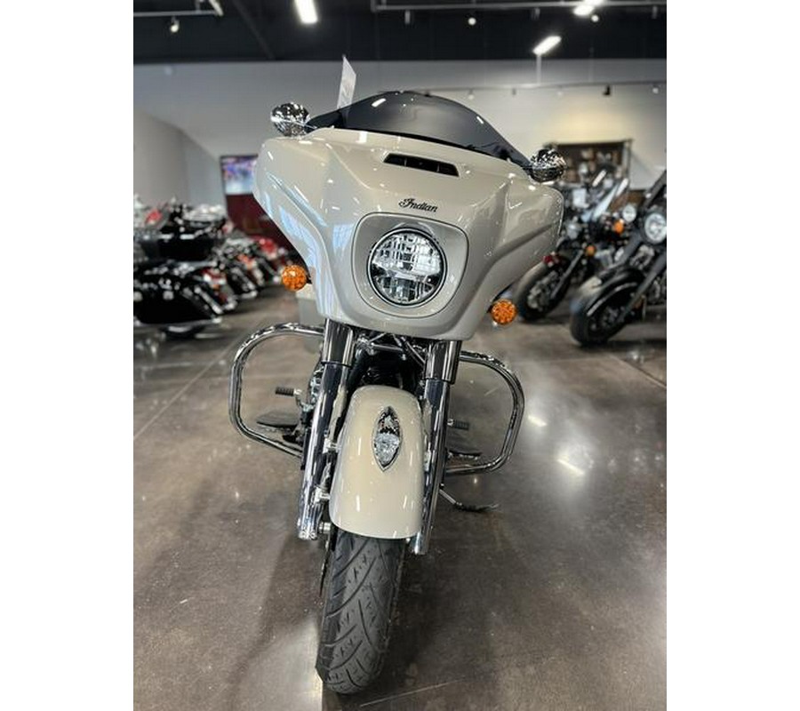 2023 Indian Motorcycle® Chieftain® Limited Silver Quartz Metallic