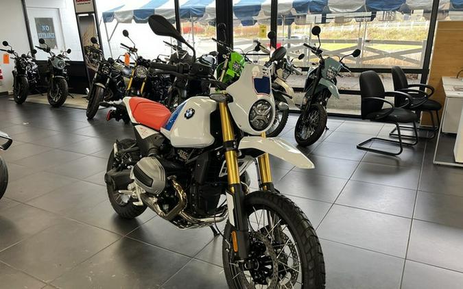 2026 BMW R 12 G/S Light White G/S