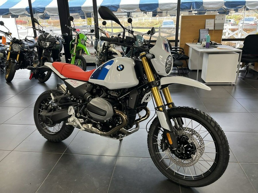 2026 BMW R 12 G/S Light White G/S