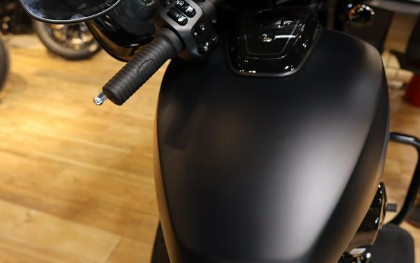 2025 INDIAN MOTORCYCLE CHIEFTAIN POWERPLUS DARK HORSE WITH POWERBAND AUDIO PACKAGE