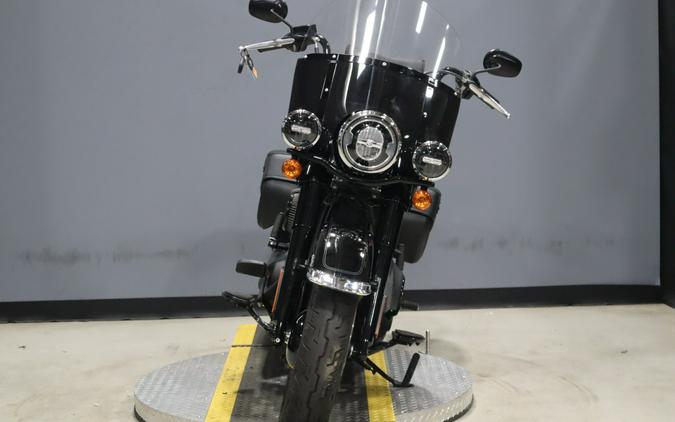 2024 Harley-Davidson Heritage Classic Vivid Black - Black Finish