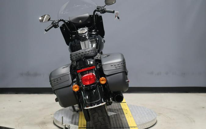 2024 Harley-Davidson Heritage Classic Vivid Black - Black Finish