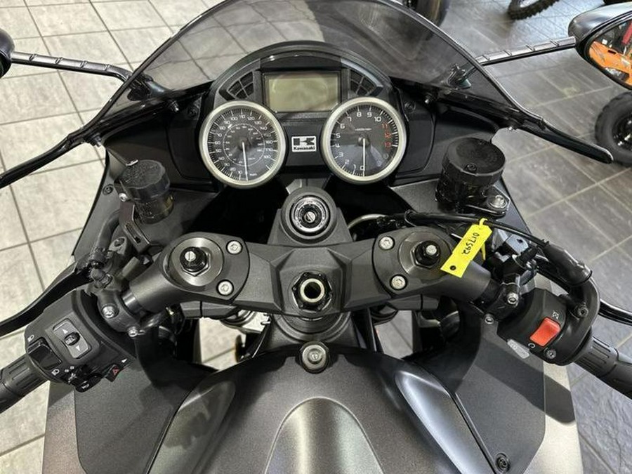 2023 Kawasaki Ninja® ZX™-14R ABS