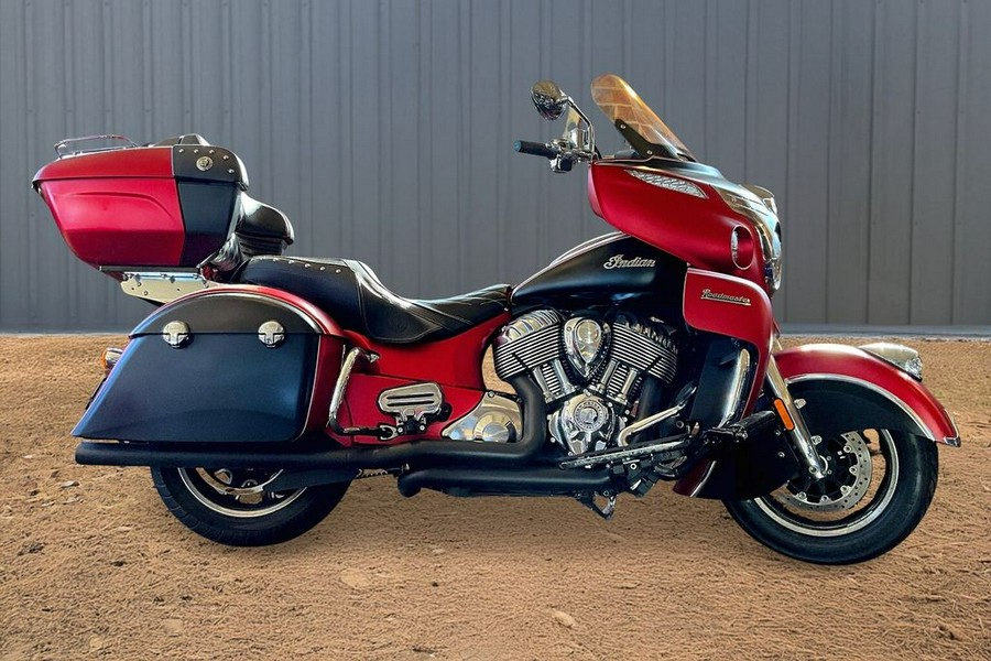 2019 Indian Motorcycle® Roadmaster® Icon Series Ruby Smoke/Thunder Black