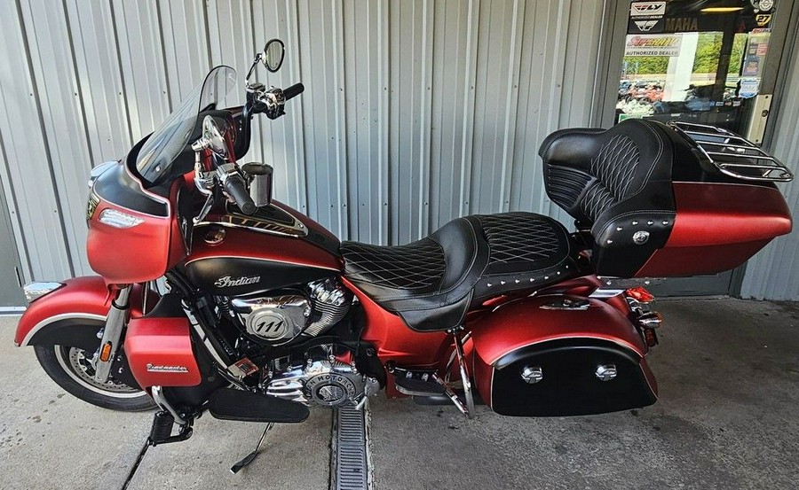 2019 Indian Motorcycle® Roadmaster® Icon Series Ruby Smoke/Thunder Black