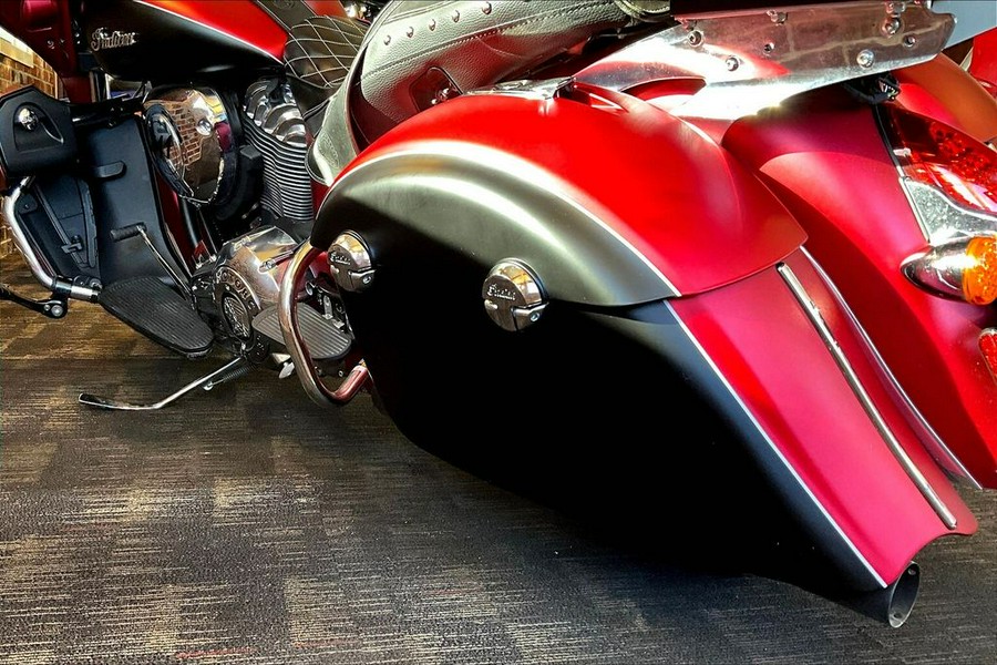 2019 Indian Motorcycle® Roadmaster® Icon Series Ruby Smoke/Thunder Black