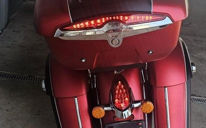 2019 Indian Motorcycle® Roadmaster® Icon Series Ruby Smoke/Thunder Black