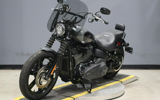 2022 Harley-Davidson Street Bob 114 Gauntlet Gray Metallic