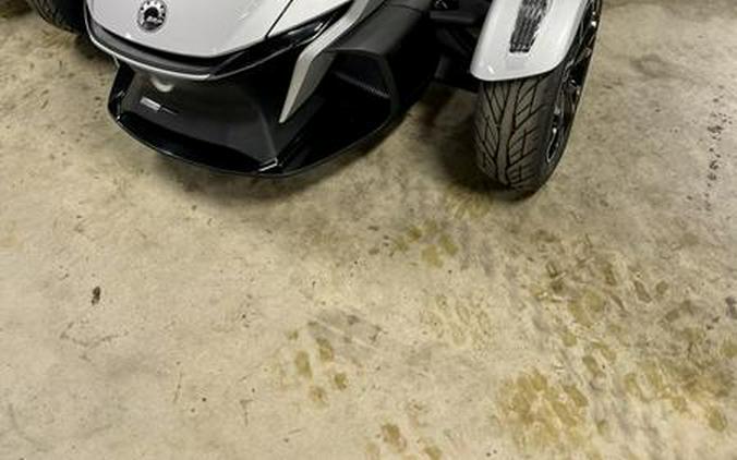 2023 Can-Am® Spyder RT Limited Platine Wheels