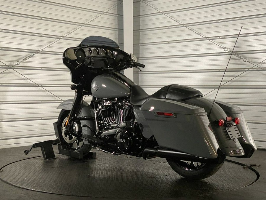 2022 Harley-Davidson® FLHXS - Street Glide® Special