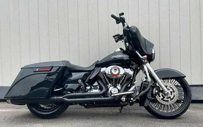 2013 Harley-Davidson Street Glide Base