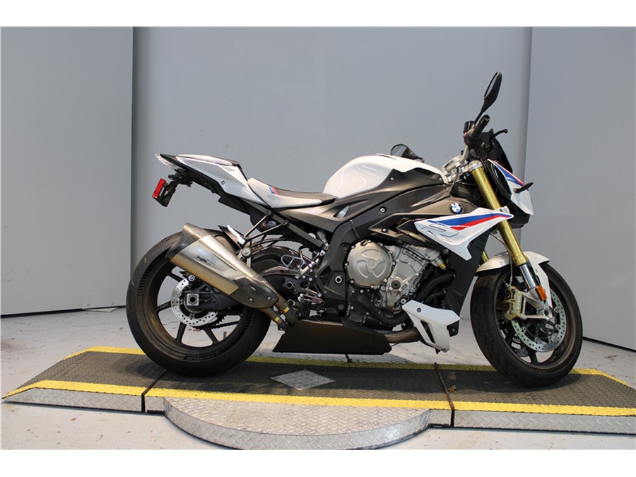 2017 BMW S1000R