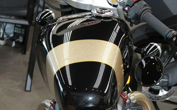 2025 Triumph Bonneville Bobber TFC Phantom Black/Marble Gold