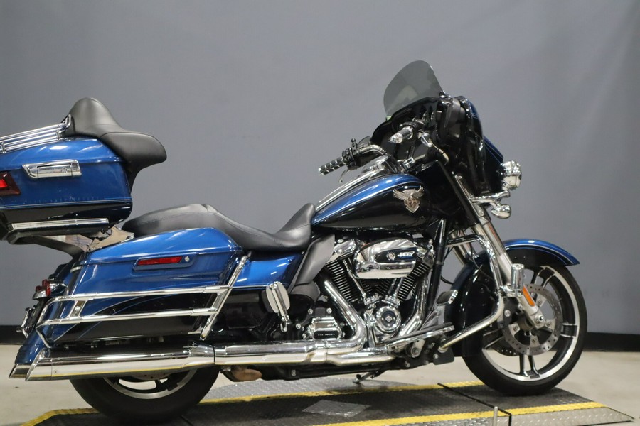 2018 Harley-Davidson 115th Anniversary Street Glide Legend Blue/Vivid Black