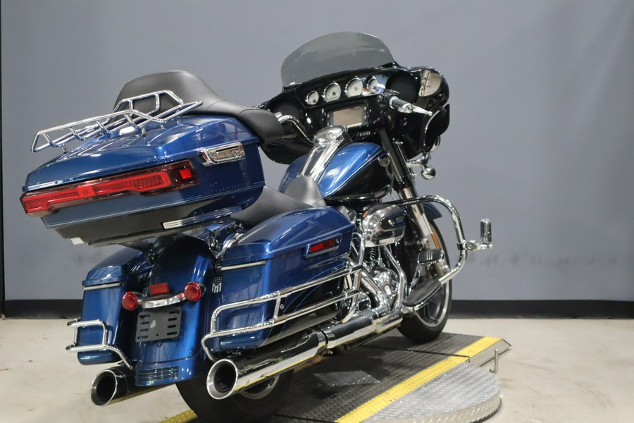 2018 Harley-Davidson 115th Anniversary Street Glide Legend Blue/Vivid Black