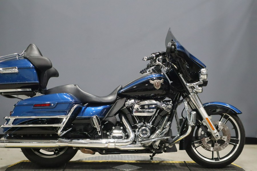 2018 Harley-Davidson 115th Anniversary Street Glide Legend Blue/Vivid Black