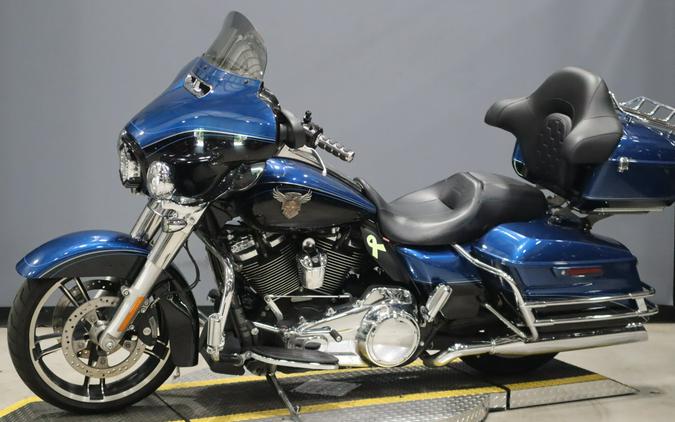 2018 Harley-Davidson 115th Anniversary Street Glide FLHXANV