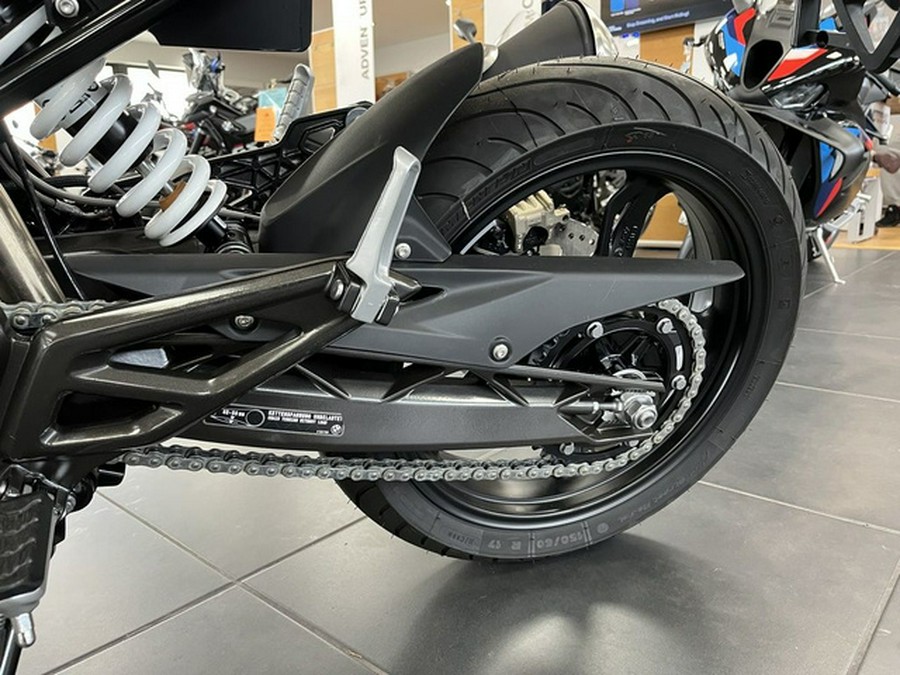 2025 BMW G 310 R Cosmic Black 2 310 R
