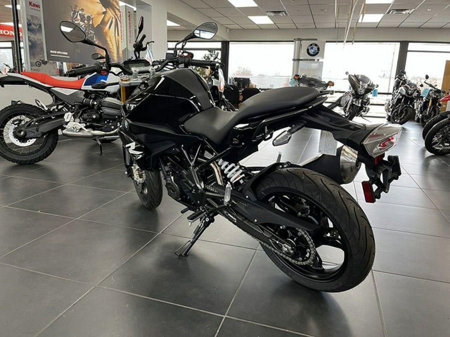2025 BMW G 310 R Cosmic Black 2 310 R